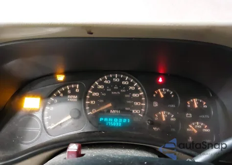 2002 Chevrolet Silverado 1500 Ls z USA, uszkodzony, nr VIN 2GCEK19V421125370